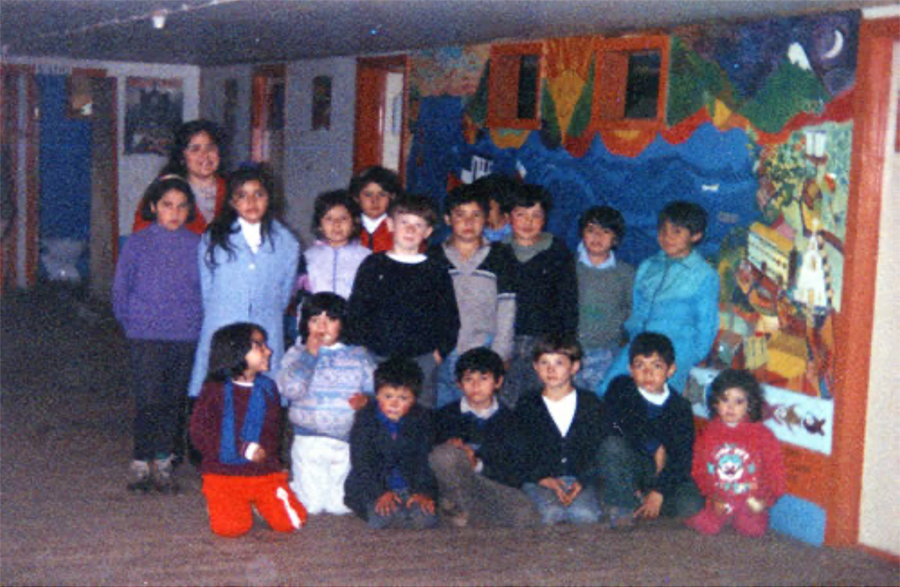 Alumnos en del segundo nivel 1993.